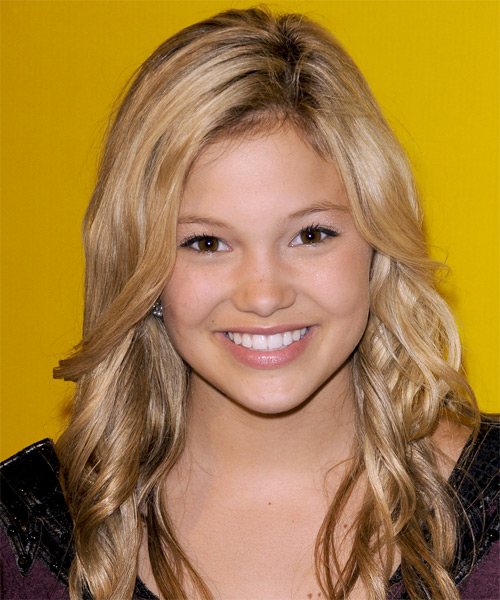 We already know Olivia Holt is multitalented being an amazing actress and